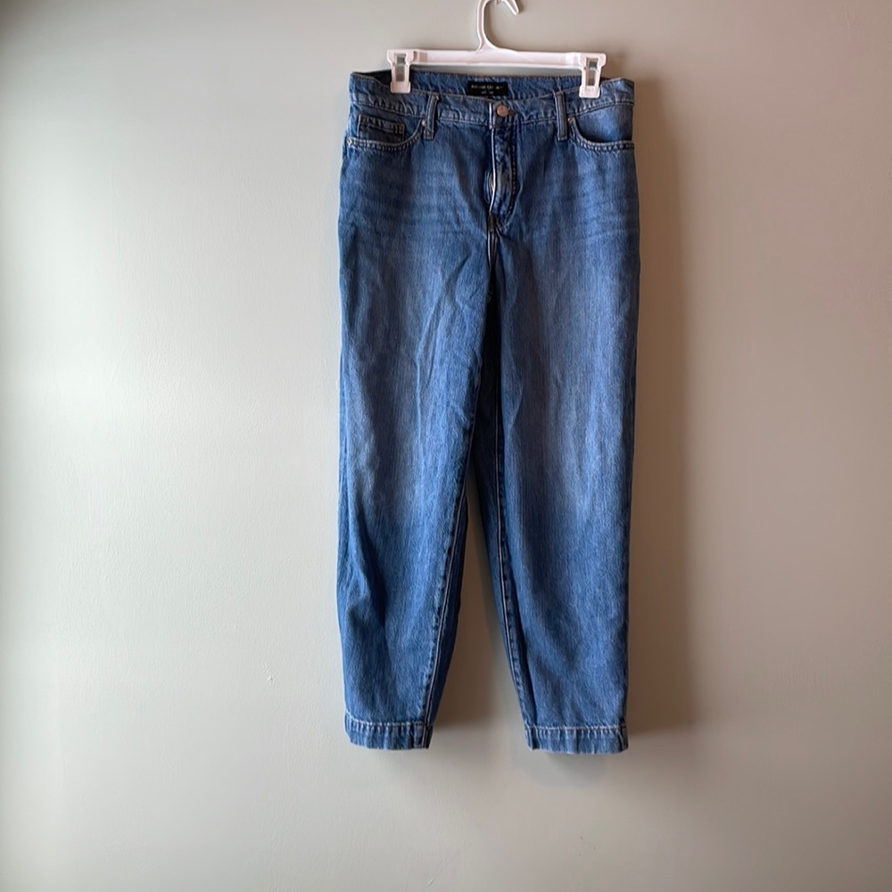 Size 8 banana republic barrel jeans. High waisted